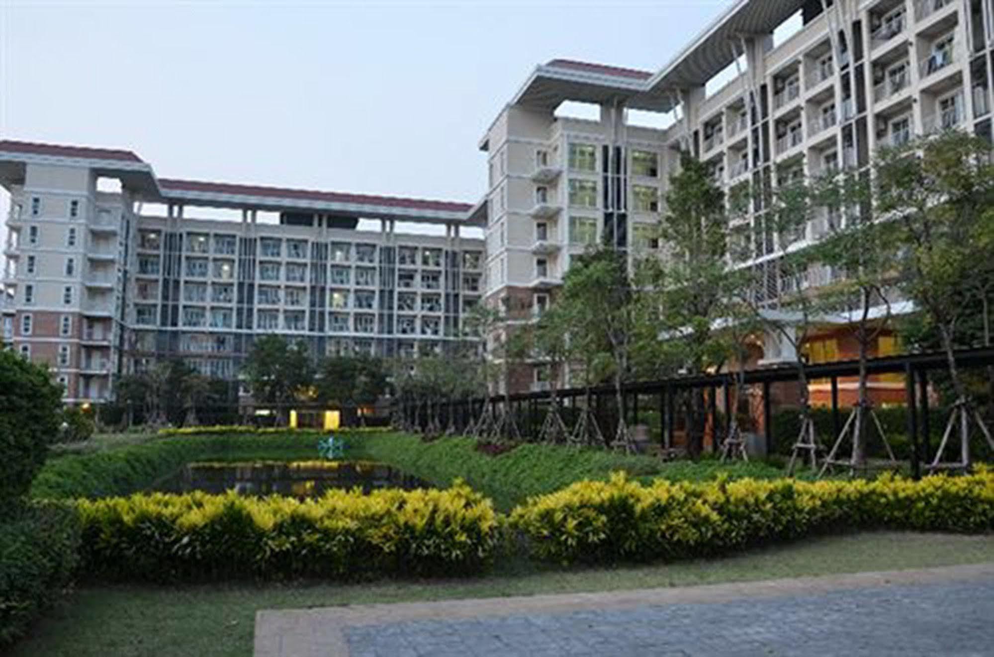 Grow Residencias Bangkok Exterior foto